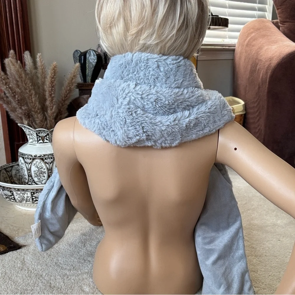 Wendy Bellissimo Warm & Cozy Gray Blanket Wrap Scarf Fuzzy Fleece